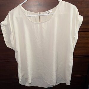 Olive & Oak | Beige Flowy Blouse